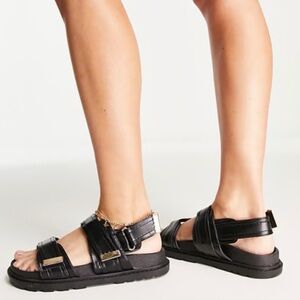 ASOS DESIGN Flume sporty flat sandals in blackberry. Size 8.5 NWOT